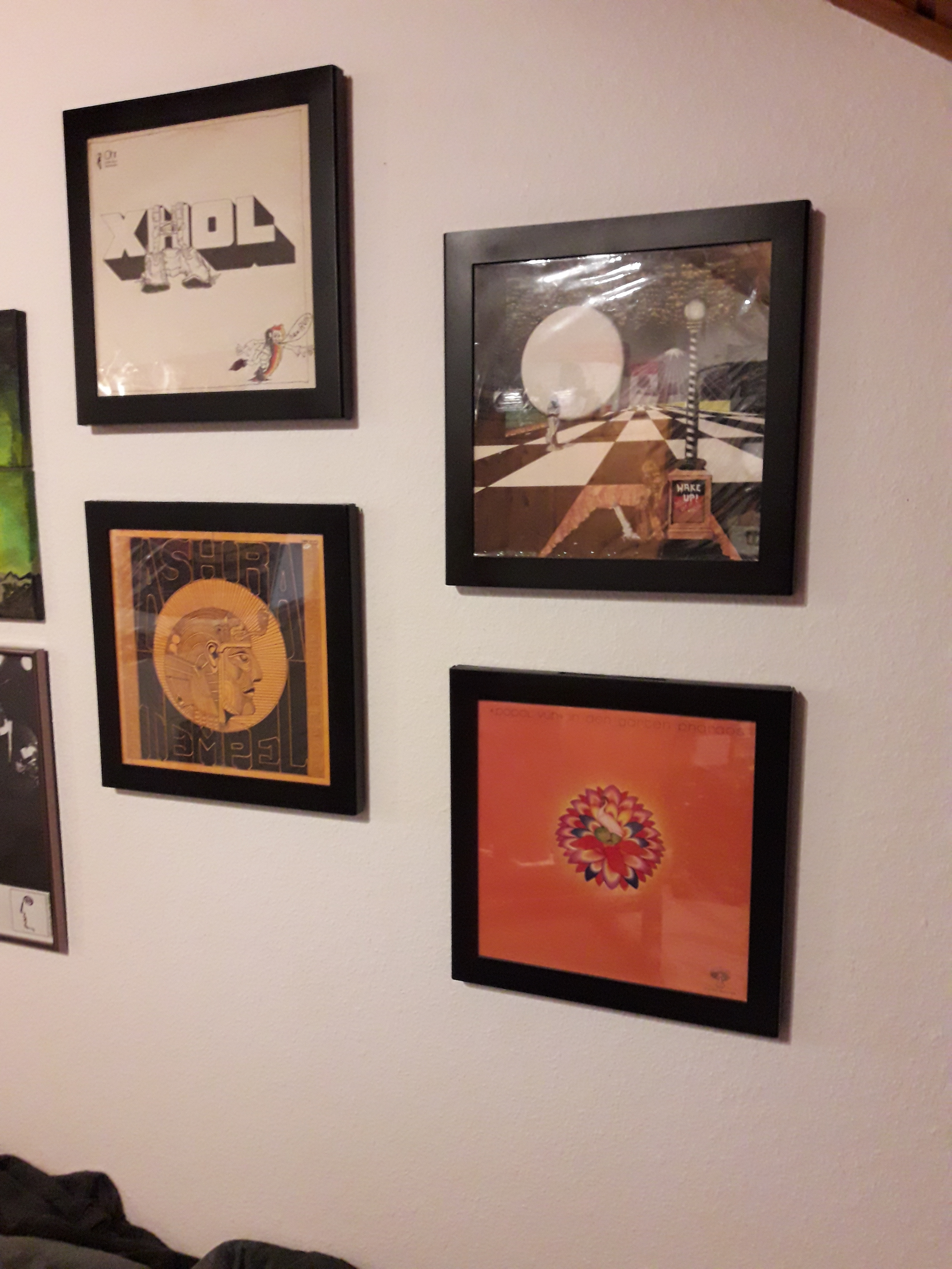 Vinyl Wall